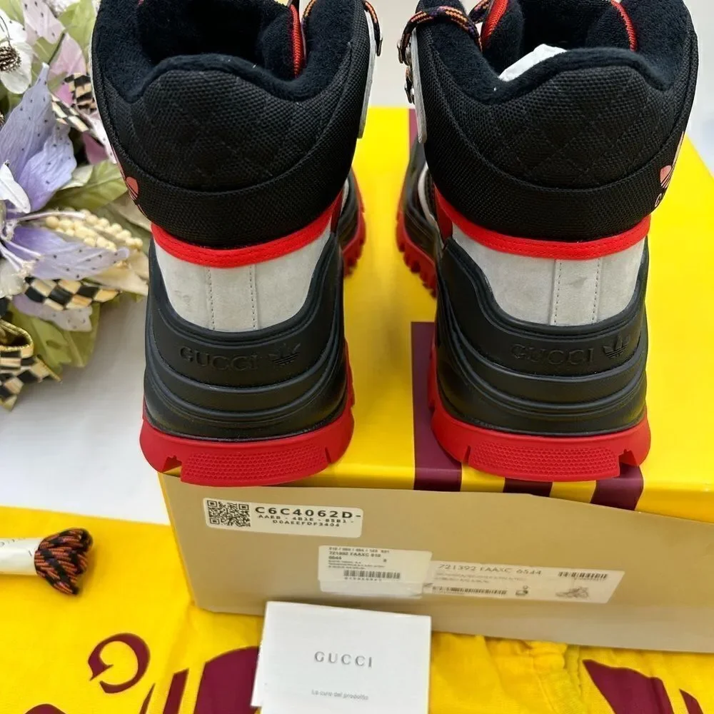 Men’s Gucci X Adidas, lace up trainer boots size 9, made in Italy
